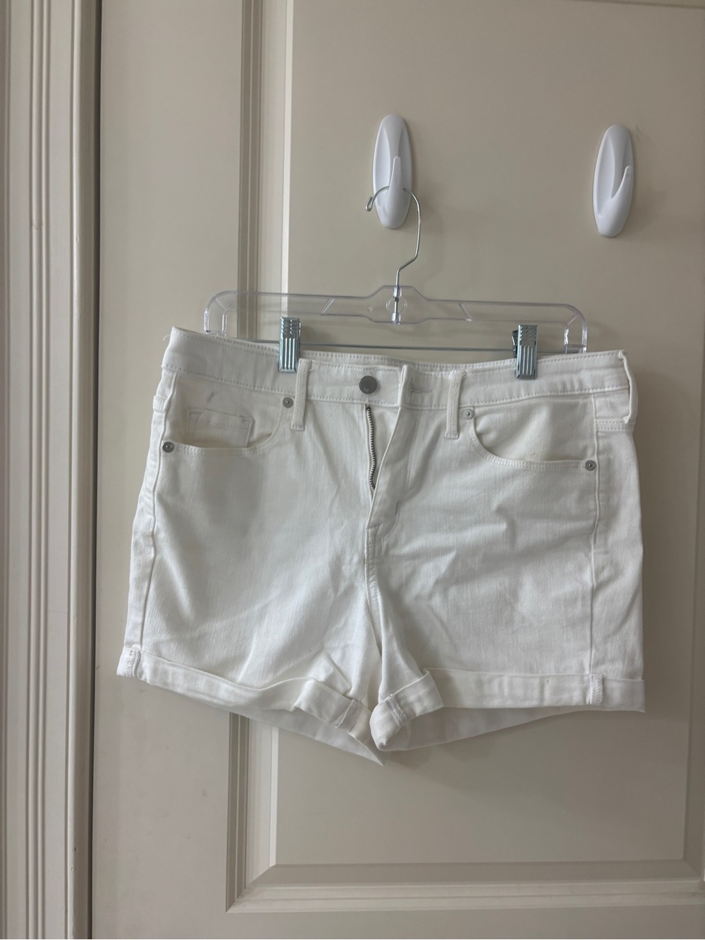 2 Pairs! 🤍🖤 Mossimo Denim High Rise Midi Shorts Bundle – White & Black – Size 10